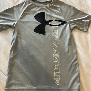Under Armour tee